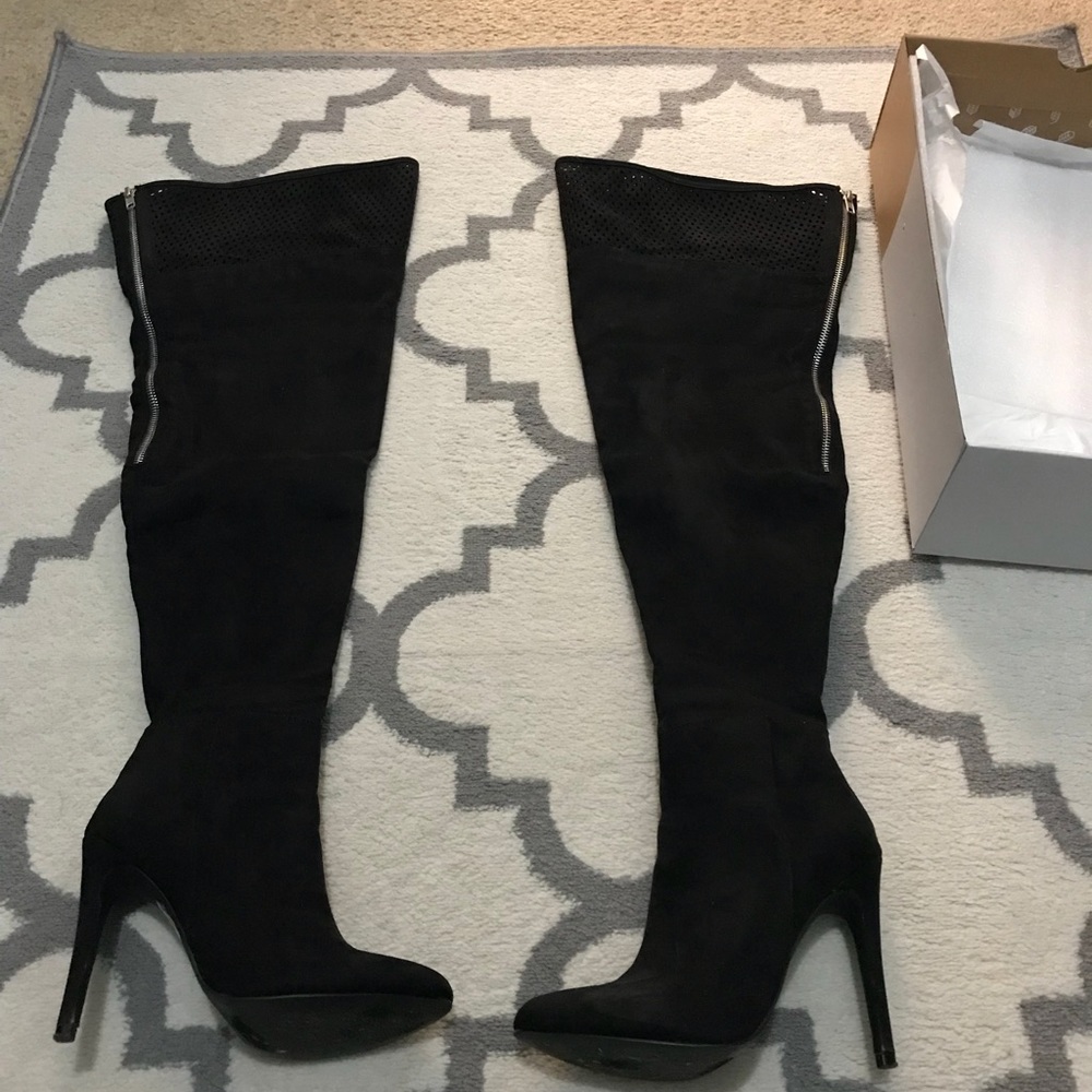 Over the knee hight heeled boots